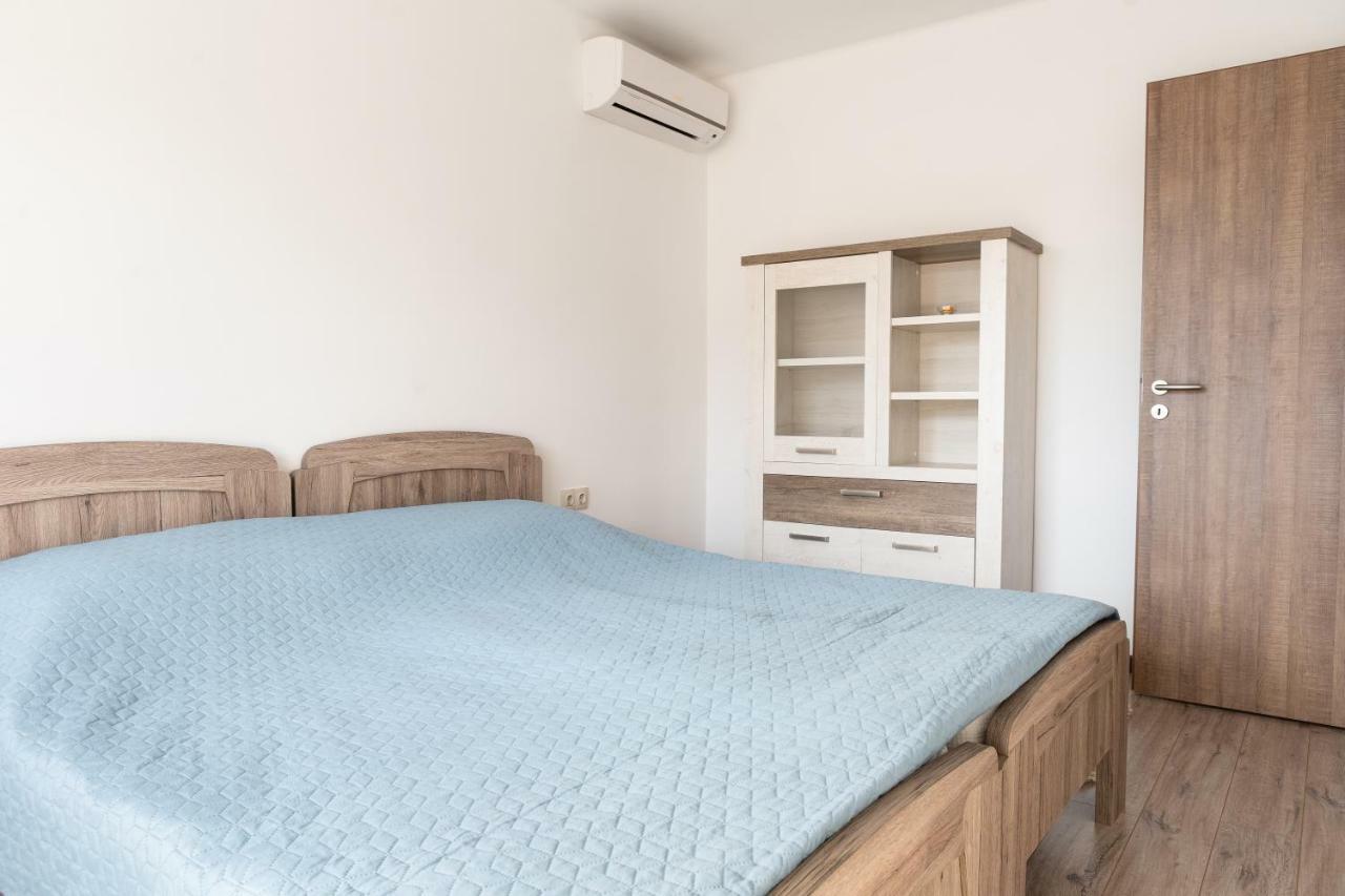 Raba Apartman Sárvár Eksteriør bilde